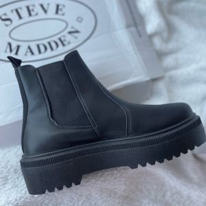 Steve Madden Platform Chelsea Boot